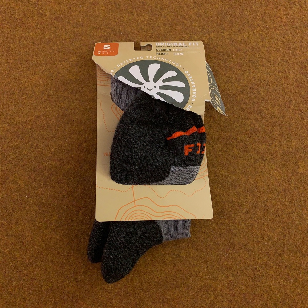 FITS Unisex Small Gray Merino Wool Light Cushion Crew Socks NWT